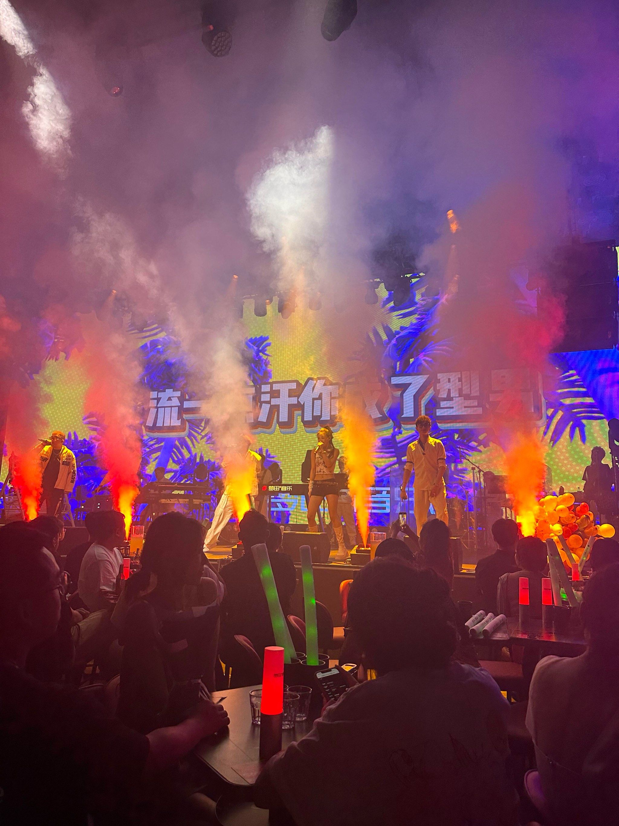 承德商务ktv多少钱一个小时揭秘-滦平县ktv预定